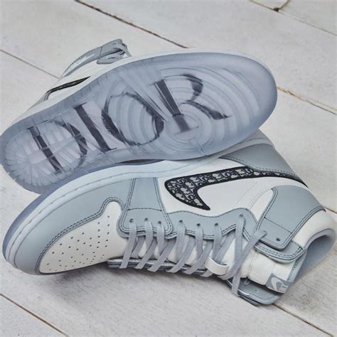 dior x jordan sneaker|jordan 1 high Dior stockx.